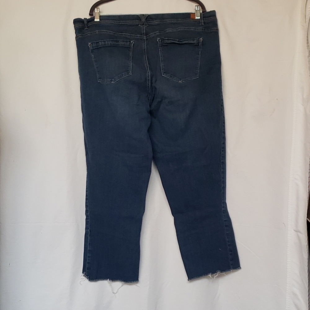 Jeans - Picture 2 of 2